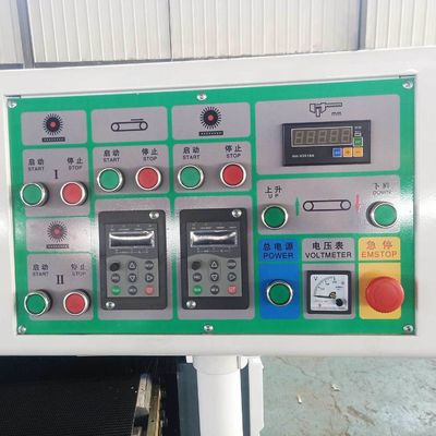 金属とプラウダー製造ラインのための完全自動ワイヤブラシ磨き機