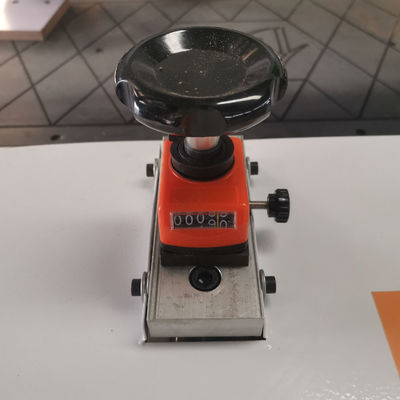 木材掘削機 CK-3000B レーザーCNC 2対1 見えないコネクタ スロッティングサイド掘削リグ機