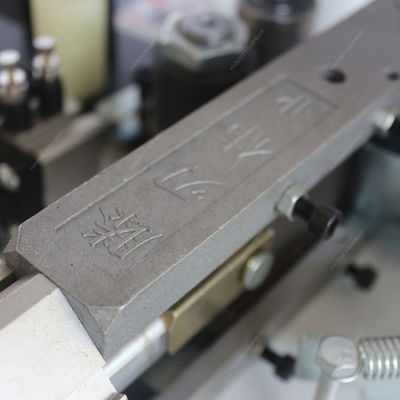 簡単に操作するエッジバンドリングマシン 複合材 W1 ロッカー 家具 形 木材