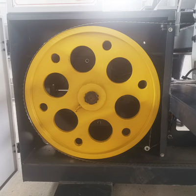2150*2150*1850mm MD400 木材加工用の横切断帯の木材の切断機