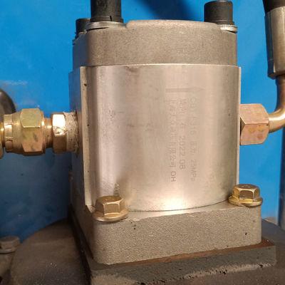 2950X1250X2250mm 冷圧生産のための完全自動複合板製造機械