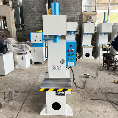 4kW 小型10トンの単腕液圧プレス機
