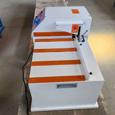 800W PF30 木工用のポータブルプロフィールトリミングマシン 高速エッジシールとチャムフェリング