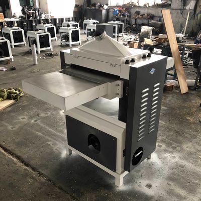 MB206E 設計板用の木材スピラルカットヘッドマシン 表面自動平面機