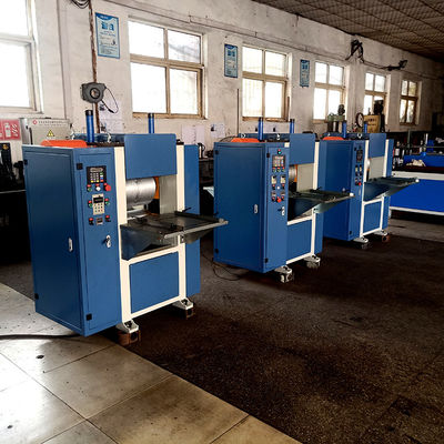 直送精度 電動調節 ローラーリフティング付き 木材エムボス機