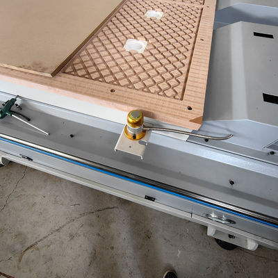 9KW スピンドルモーターパワー 木工 Cnc 木路由機 合板家具を切る