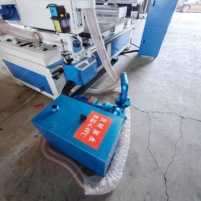 シングルスピンドル 木工 彫刻 彫刻 1300mm 移動する CNC ルーター 機械