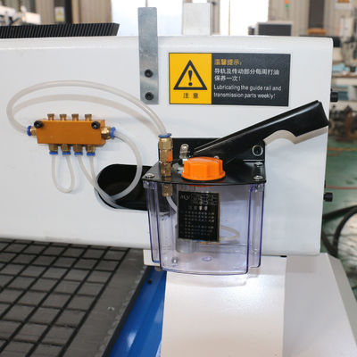 PM1325 CNC 木工広告彫刻機 0.02mm 位置位置精度