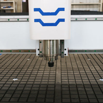 3200x1700x960mm 単スペンドル PM1325 3D CNC ルーター 木材切削彫刻用機械