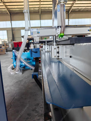 4 軸 MDF 木材 切断 CNC ルータ 1325 2500mm 旅行 Y 軸 と CNC コントロール