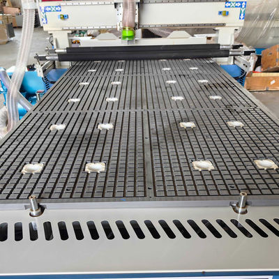 4 軸 MDF 木材 切断 CNC ルータ 1325 2500mm 旅行 Y 軸 と CNC コントロール