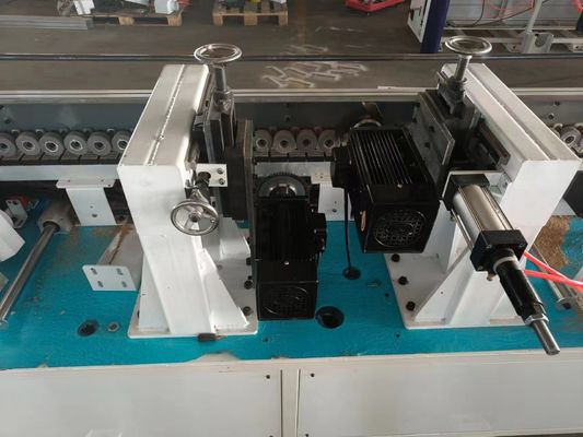 簡単に操作 家具製造のための木工 プラナー スロット 機械
