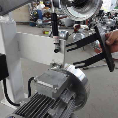 速度 2800r/min メタルと木の家具を砂にする小型垂直電動磨き機