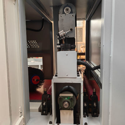 強力な800mm自動金属デブリングチャムフェリング砂砂機 7.5kw*2 電力