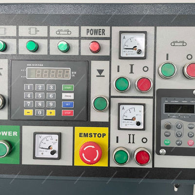 28.97 KW 15 一般モーターパワー 鉄鋼の水磨きと砂磨き機 腐蝕除去
