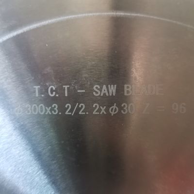 Tct カービッド材料合金 木工 固木の切削のための丸型サーブ刃