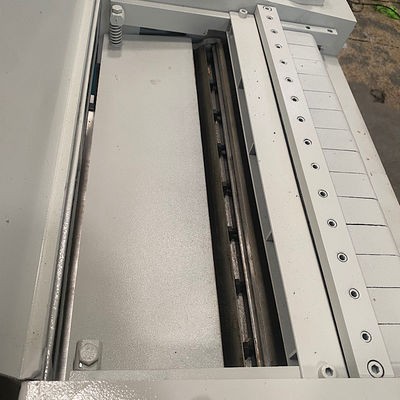 カスタマイズされた電圧 木工 プラナー 一面型 機械 自動 グレード 自動