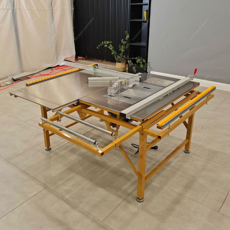 粉末のない折りたたむ滑りテーブルパネル 木工用の切断機 長さ2800mmまで