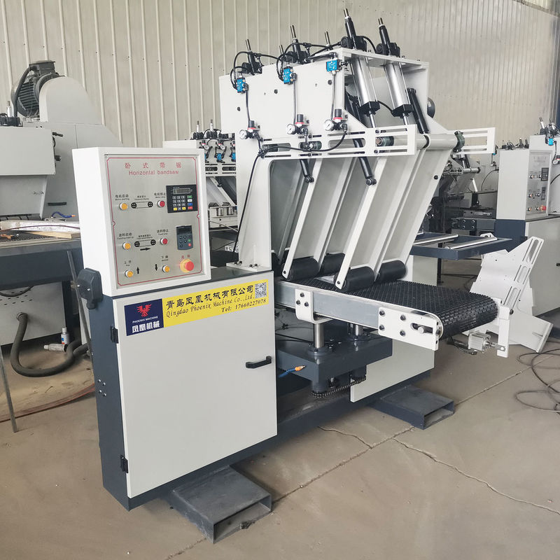 700mm ソーホイール 木材切断 木工生産のための水平帯のソーマシン