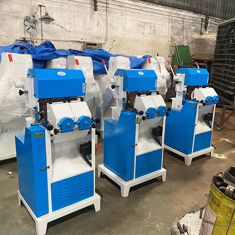 3kwのモーターパワーを持つ木材砂磨機 ダブルバンド丸棒 磨きと滑らか
