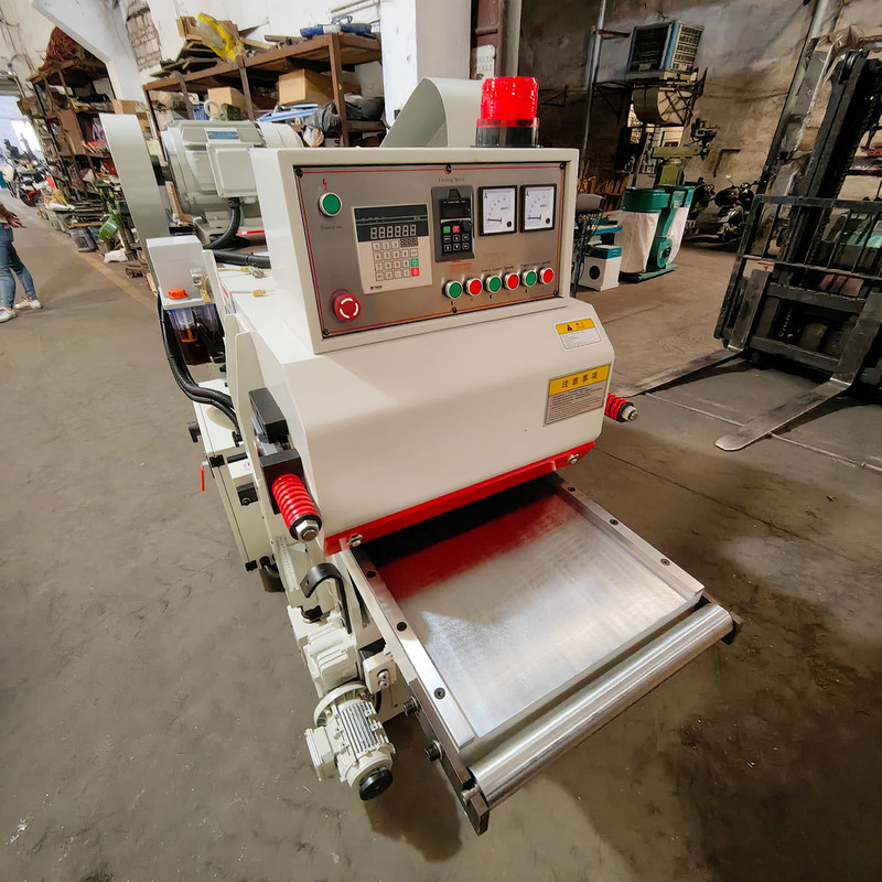 マシッドウッドとMDFのためのダブルサイドプラナー模造機 MB450B 重量KG 2300KG 重量