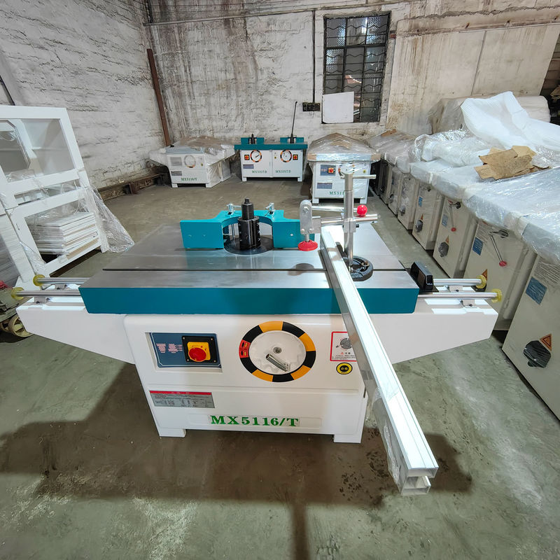 4kw 木製 スライディングテーブル スピンドル 模具造形機 工業用木工用の機械ツール