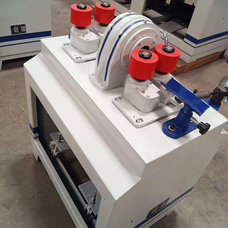 860*650*980mm 寸法 固木加工用のショベルとモップの丸い棒機械